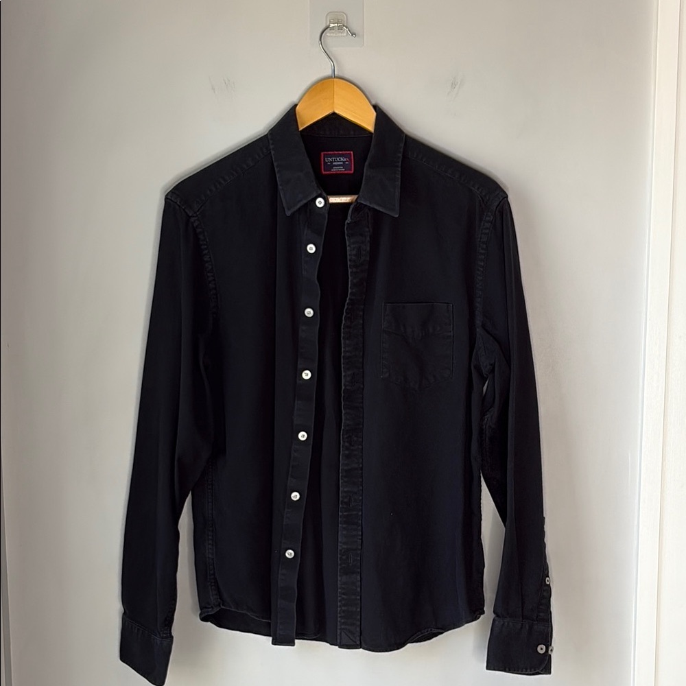 Untuckit Shirt Men M Black Button Up Long Sleeve Soft Pocket Business Casual